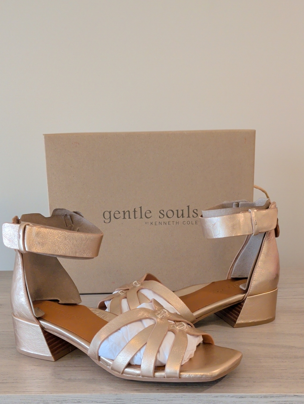 Gentle Souls NIB 8.5 Rose Gold Metallic Leather Sandals